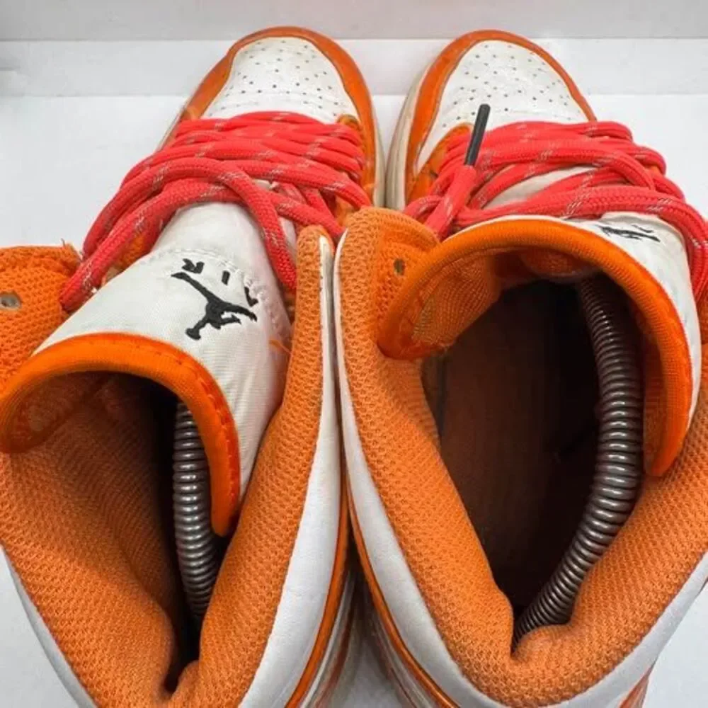 Nike Air Jordan 1 Mid Electro Orange Mens 9.5 shoes sneakers
